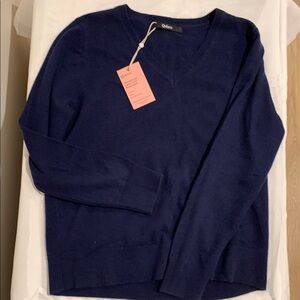 Quince Navy Cashmere V-Neck Sweater
